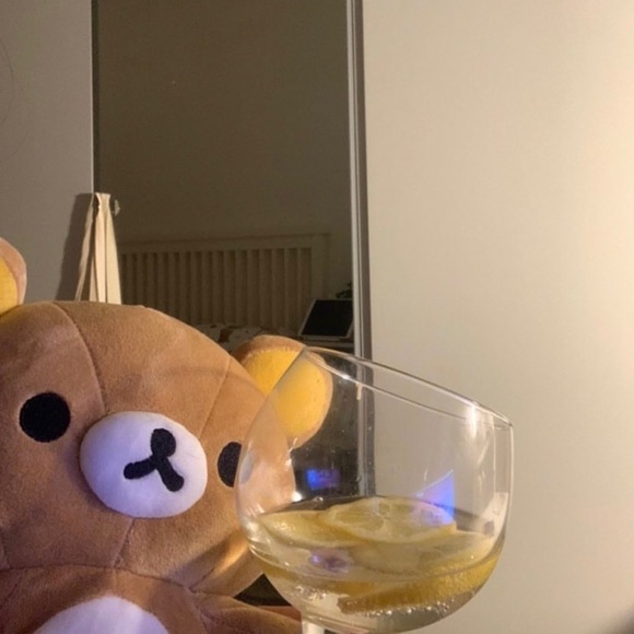 Hi, I’m Lindsey ❤️ - Picture 1 of 4